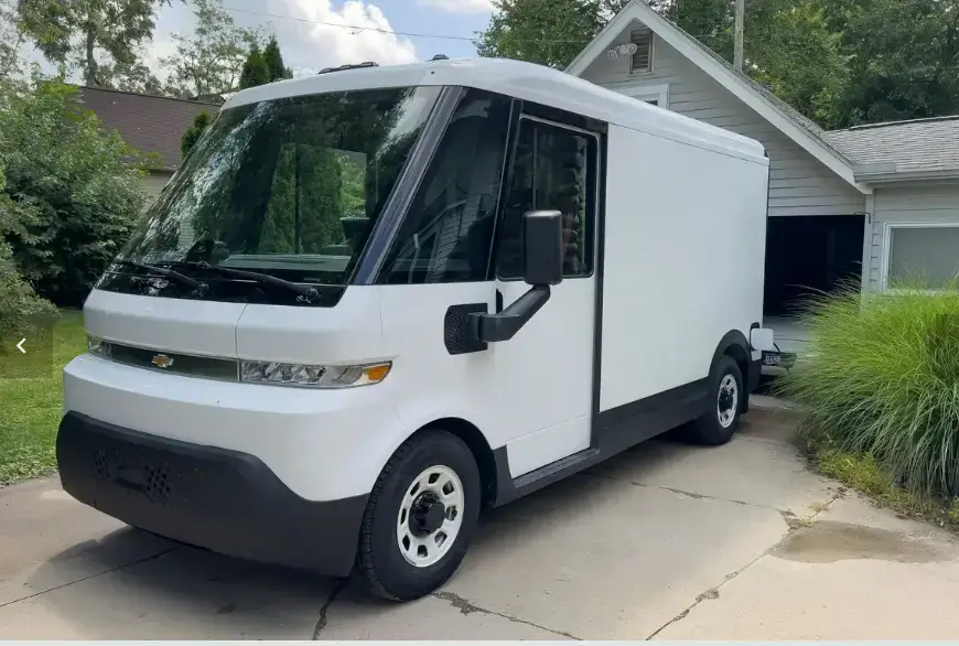 van.garage-Copy.webp